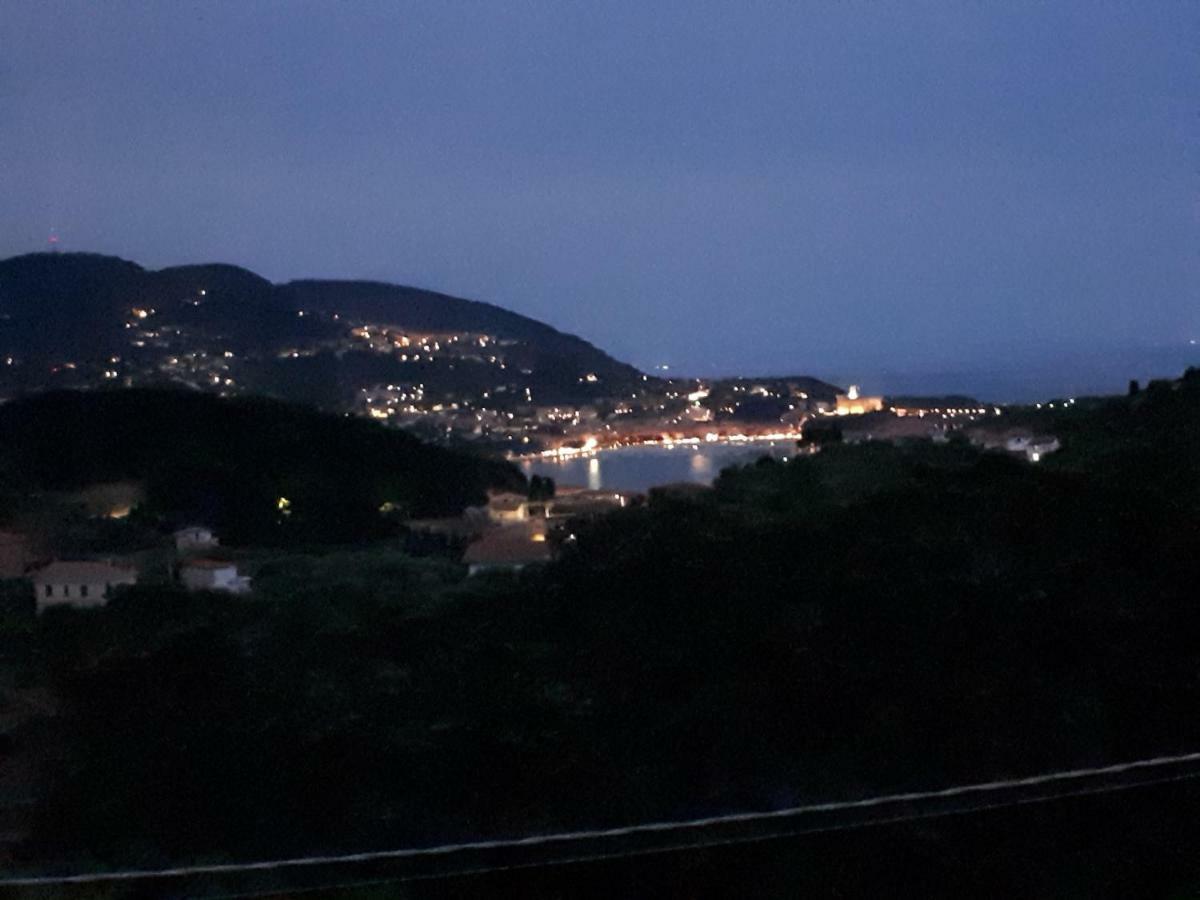 Casa Vacanze P&G. Colline, Mare, Relax La Spezia Eksteriør bilde